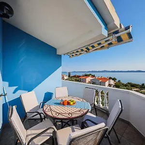 Apartament Luton Zadar Heating Pool & Jacuzzi, Kožino